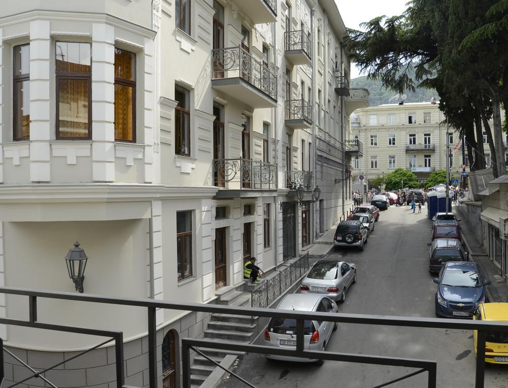 Opera Hotel Тбилиси Экстерьер фото