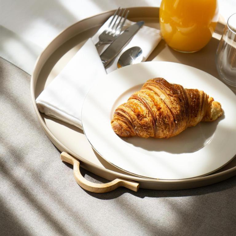 Opera Hotel Тбилиси Экстерьер фото
