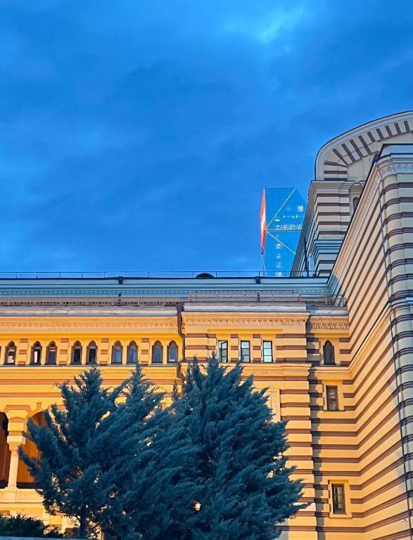Opera Hotel Тбилиси Экстерьер фото
